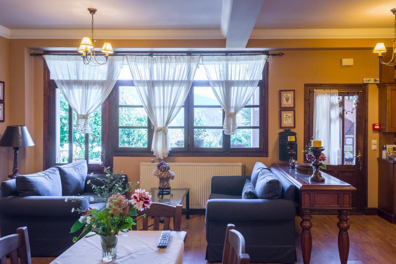 Villa Virginia Hotel Voutiron Экстерьер фото